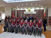 RAHMİYE SARE PALALI TEKNİK KOLEJİ ÖĞRENCİLERİ BAŞKAN KUMARTAŞLI VE KIBRIS GAZİSİ