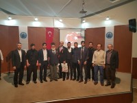 İSLAMİ İLİMLER FAKÜLTESİ ÖĞRENCİLERİ BAŞKAN KUMARTAŞLI VE KIBRIS GAZİSİ TAHSİN K