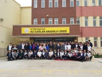 ALİ ÇAĞLAR ANADOLU LİSESİ ÖĞRENCİLERİ BAŞKAN KUMARTAŞLI VE KIBRIS GAZİSİ TAHSİN 