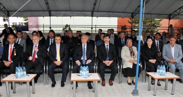 2016-2017 ÖĞRETİM DÖNEMİ ŞEHİT SAMİ ÇİFCİ OKULUNDA TÖRENLE BAŞLADI                  
