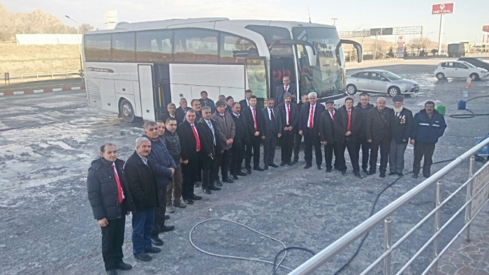 BAŞKAN KUMARTAŞLI VE DERNEK ÜYELERİ ANKARAYA GİTTİ.                   