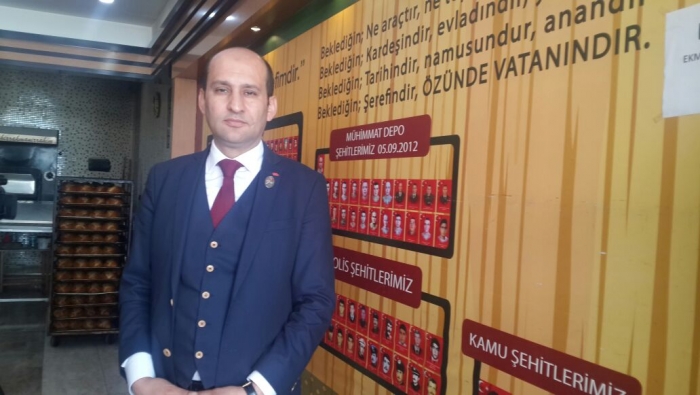 FIRINININ DUVARILARINDA ŞEHİTLERİN HATIRASINI YAŞATIYOR                  