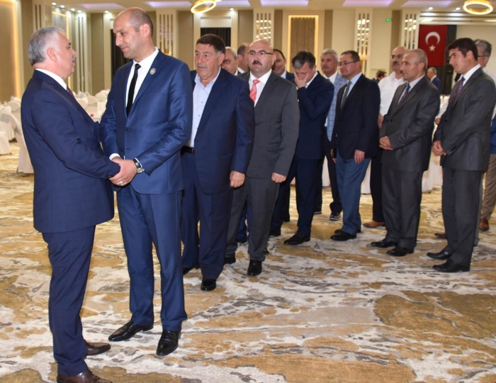 VALİMİZ AZİZ YILDIRIM’IN ONURUNA VEDA YEMEĞİ DÜZENLENDİ                  