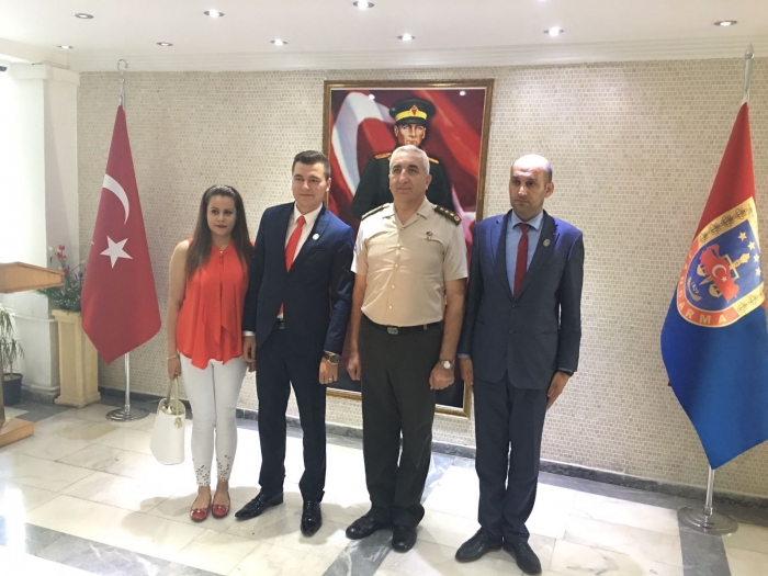 İL JANDARMA KOMUTANI J.KD.ALB.ORHAN SIRMA GAZİMİZE ROZETİNİ TAKDİM ETTİ.                  