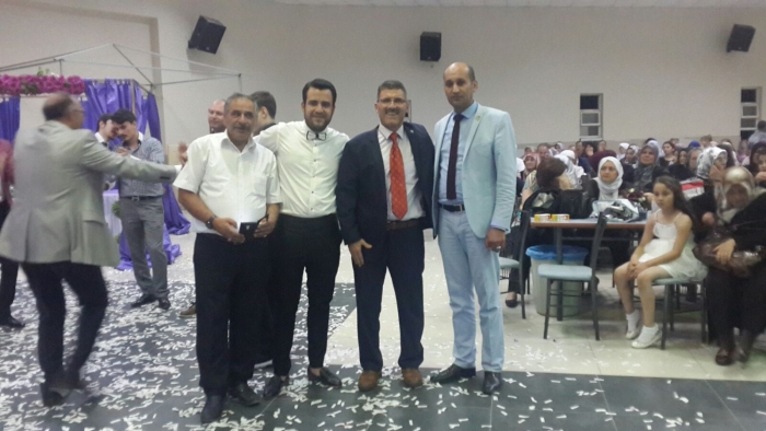 BAŞKAN KUMARTAŞLI SİVİL ŞEHİDİMİZİN OĞLU CAVİT ESKİCİNİN DÜĞÜN TÖRENİNE KATILDI.                  