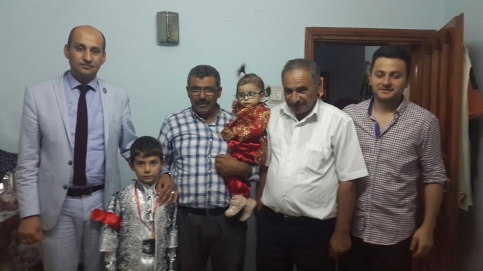 DERNEK BAŞKANIMIZ ŞEHİDİMİZİN YİĞENİNİN SÜNNETİNE KATILDI                  