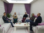 BAŞKAN KUMARTAŞLI VE ŞEHİT AİLELERİMİZ ŞEHİT KERİM ÜYENİN AİLESİNDE BİR ARAYA GELDİ. 