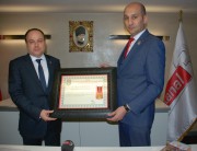 KUMARTAŞLI’DAN MEGABİRLİK’E PLAKET