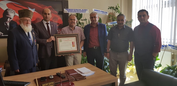 SANDIKLI İLÇESİNDE TÜRK TELEKOM FEN LİSESİ  ÖĞRENCİLERİNDEN DERNEĞİMİZE  ANLAMLI BAĞIŞ                  