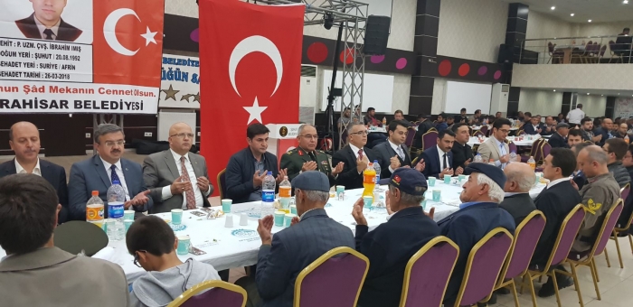 GENEL BAŞKANIMIZ MUSTAFA IŞIK ŞEHİDİMİZİN MEVLÜT PROGRAMINA KATILDI.                  