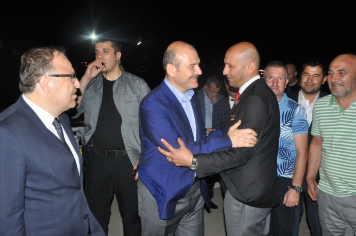 BAŞKAN KUMARTAŞLI BAKAN SÜLEYMAN SOYLUYU KARŞILADI                  