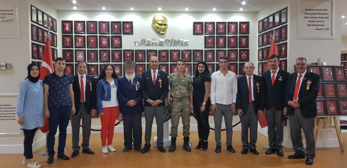 İYİLİK AFYONDA GURUBU BAŞKAN KUMARTAŞLIYI ZİYARET ETTİ.                  