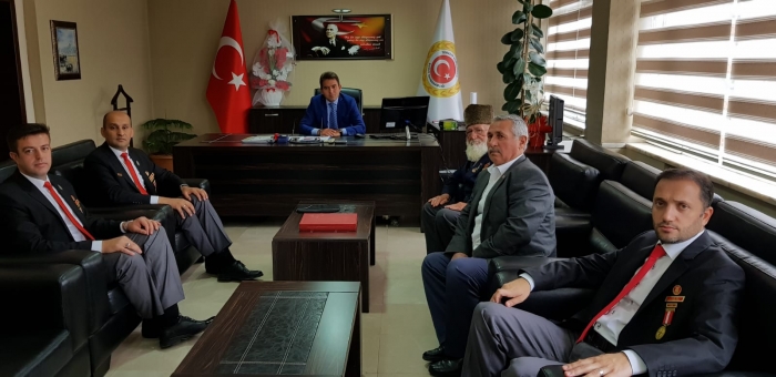 BAŞKAN İSMAİL KUMARTAŞLI'DAN ŞUHUT KAYMAKAMI NURULLAH KAYA’YA HAYIRLI OLSUN ZİYARETİ                  