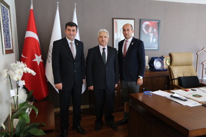 GENEL BAŞKAN MUSTAFA IŞIK VE BAŞKAN KUMARTAŞLI BAKAN YARDIMCISI AHMET KOCA’YI ZİYARET ETTİ                  