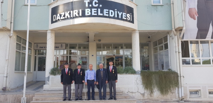 GAZİ VE ŞEHİT YAKINLARIMIZDAN DAZKIRI BELEDİYE BAŞKANI TAYLAN’A ZİYARET                  