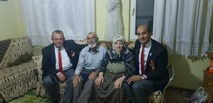 BAŞKAN KUMARTAŞLI VE CEYLAN’DAN BARAKLI KÖYÜNDE ŞEHİT AİLELERİMİZE ZİYARET                   