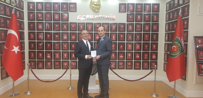 DUYGULANDIRAN SEVGİLİLER GÜNÜ HEDİYESİ                  