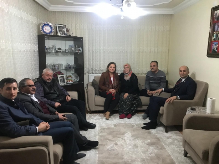 MİLLETVEKİLİ KÖKSAL ŞEHİT AİLESİNİ ZİYARET ETTİ                  